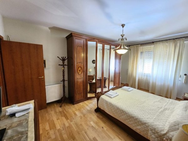Tirane, shitet apartament 2+1+Ballkon Kati 4, 100 m² (Rruga Sami Frasheri)