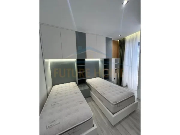 Tirane, shitet apartament 3+1+Ballkon Kati 7, 111 m² 275000 € (Kompleksi Delijorgji)