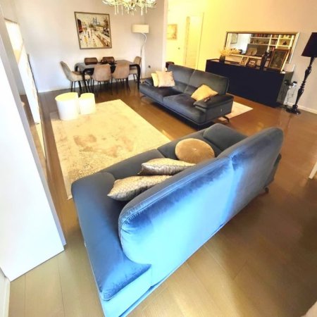 shitet apartament , 136 m²