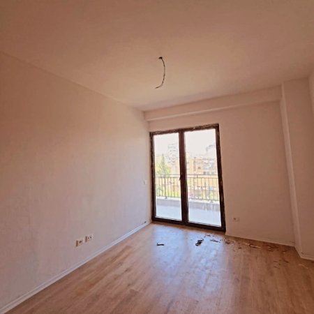 Tirane, shitet apartament 2+1 , 117 m² (Pazari i Ri)