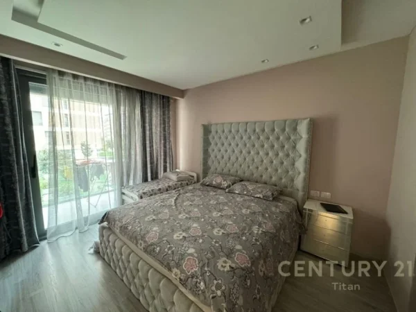 Tirane, shitet apartament 3+1 Kati 1, 132 m² 260.000 € (don bosko)