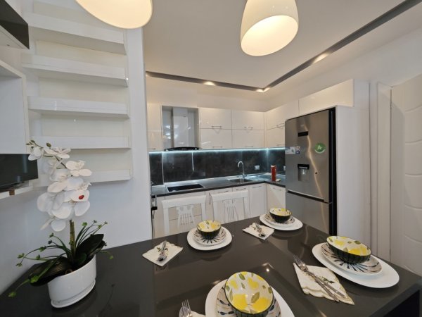 Tirane, shitet apartament 2+1 , 94 m² 145.000 € (YZBERISHT)