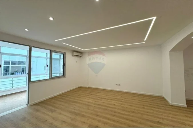Tirane, shitet 2+1+Ballkon , 175.000 € (Kodra e Dielit)