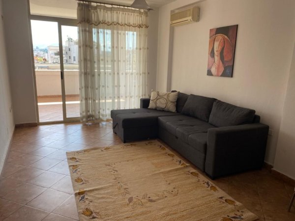 Tirane, jepet me qera apartament 1+1+Ballkon Kati 6, 65 m² 480 € (Pazari i Ri)