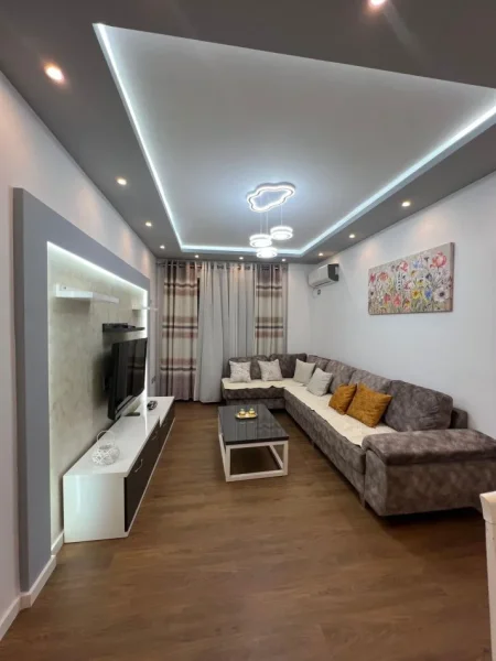Yzberisht , shitet 2+1 Kati 3, 90 m² 145.000 €