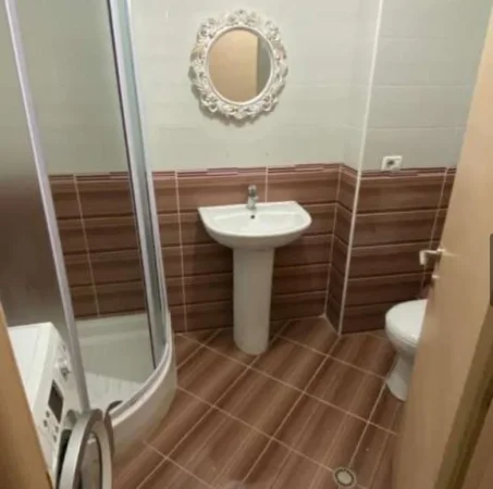 Tirane, jepet me qera apartament 2+1+Ballkon Kati 6, 130 m² 500 € (Astir)