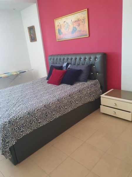 Tirane, jepet me qera apartament 1+1+Ballkon Kati 3, 82 m² 450 € (Prane Rezidences Kodra e Diellit 1)