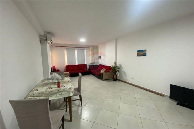 Tirane, jepet me qera apartament 2+1 , 90 m² 500 € (Apartament 2+1+2+ post parkimin me qera te SimaCo)