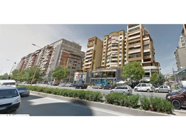 Tirane, shitet garazh Kati -1, 40 m² 45.000 € (GLOBE, Tirana, Albania)