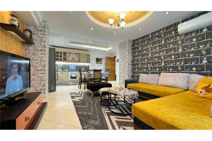 Tirane, jepet me qera 2+1+Ballkon Kati 6, 98 m² 900 € (Rruga e Elbasanit)