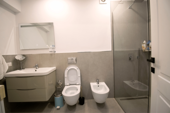 Tirane, shitet apartament 1+1 Kati 3, 83 m² 141.000 € (Selite)