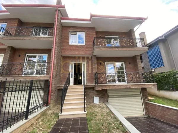 Tirane, shitet apartament 2 Katshe , 420 m² (rruga e elbasanit, Tirana, Albania)