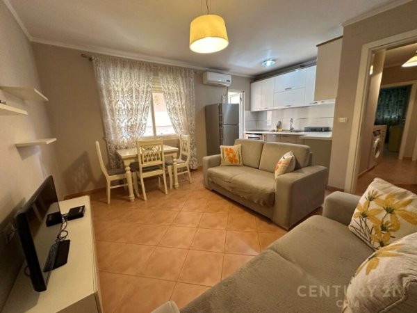 Tirane, Jepet me qera apartament 2+1 Kati 5, 64 m² (kopshti botanik)