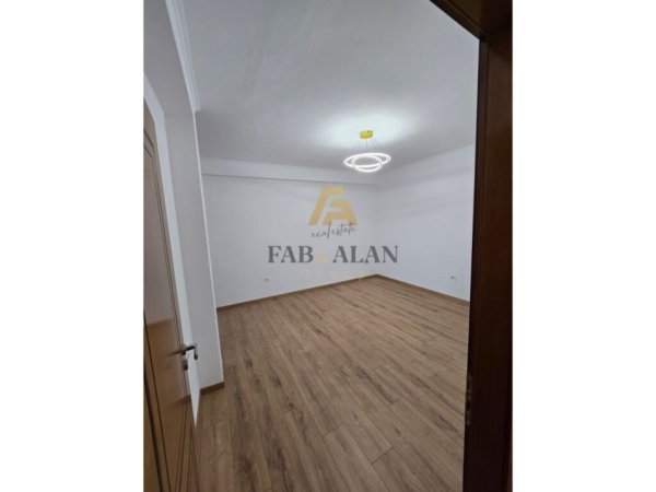Tirane, shitet apartament 1+1 Kati 5, 55 m² 90.000 € (Fakulteti i Mjekesise)