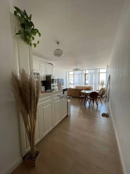 Tirane, jepet me qera apartament 2+1 Kati 7, 100 m² 600 € (RRUGA E DIBRES)