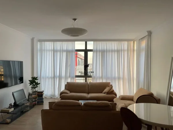 Tirane, jepet me qera apartament 2+1 Kati 7, 100 m² 600 € (RRUGA E DIBRES)