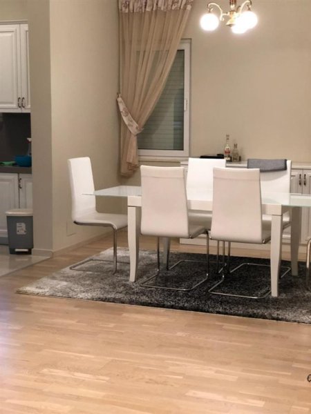 Tirane, jepet me qera Vile 3+1 Kati 1, 480 m² 3.150 € (Berzhita)