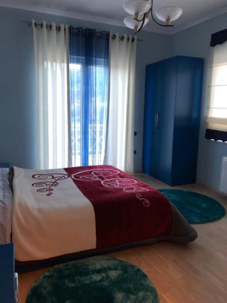 Tirane, jepet me qera Vile 3+1 Kati 1, 480 m² 3.150 € (Berzhita)