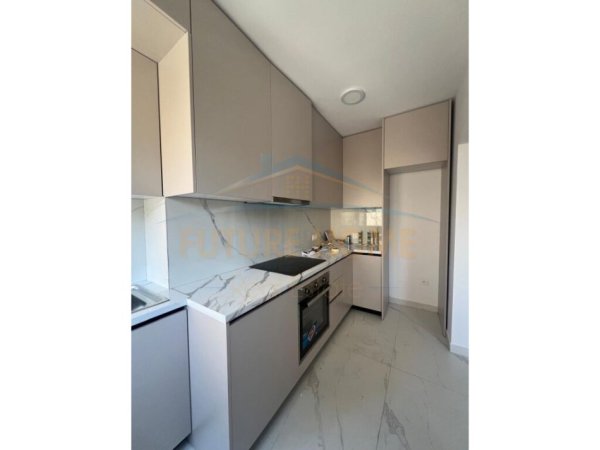 Tirane, jepet me qera apartament 2+1 Kati 3, 75 m² 500 € (Ndre Mjeda)