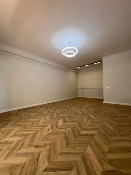 Tirane, shitet apartament 1+1 , 72 m² (Kopshti Botanik)