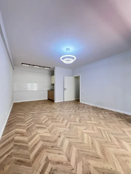 Tirane, shitet apartament 1+1 , 72 m² (Kopshti Botanik)