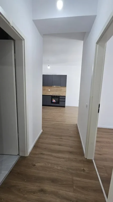 Tirane, jepet me qera apartament 2+1 Kati 7, 90 m² 350 € (Pasho Hyka, Rezidenca Kaimi)