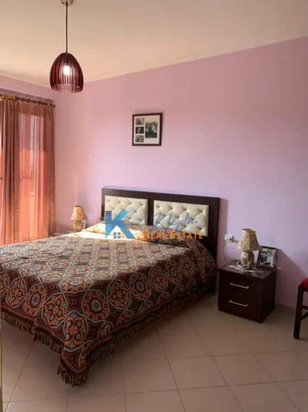 Tirane, shes apartament 2+1+Ballkon Kati 6, 98 m² 125.000 € (Yzberisht)
