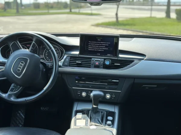 Fushe Kruje, shes makine Audi A6 OKAZION Nafte, e zeze Klima 237.000 km 9.900 €