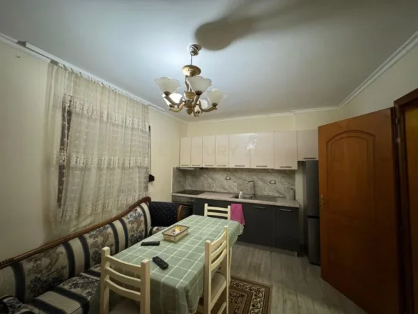 Tirane, shitet apartament duplex 1+1 , 60 m² 105.000 € (Mine Peza)