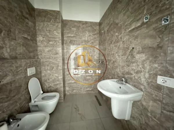 Apartament 3+1+2 për Shitje tek Nisharaku pranë Square 21!