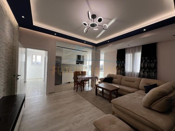 Tirane, jepet me qera 2+1 Kati 2, 85 m² 470 € (Kamez)