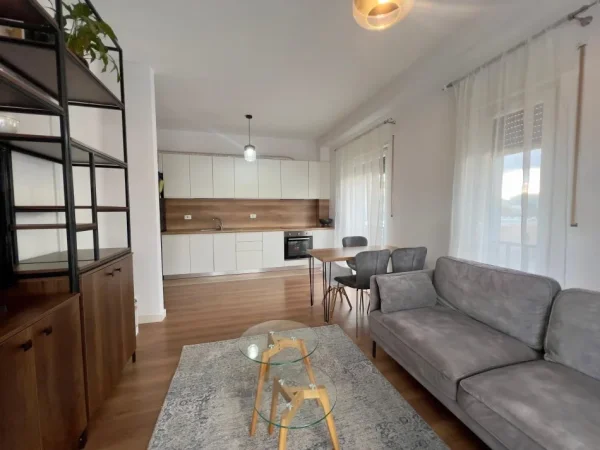 Tirane, jepet me qera apartament 2+1+Ballkon Kati 3, 76 m² 750 € (Jordan Misja)