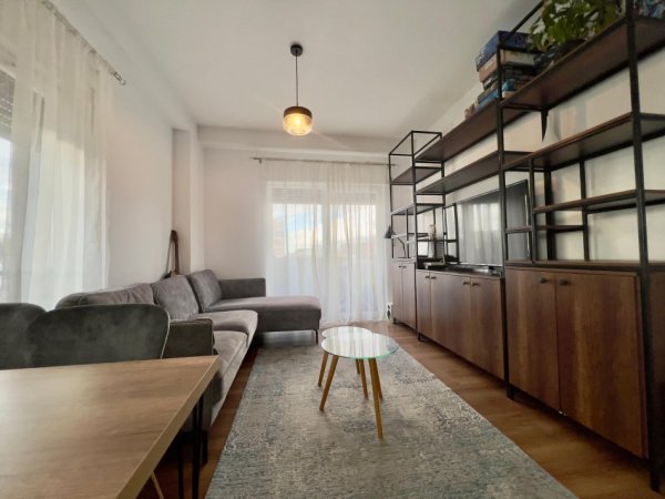 Tirane, jepet me qera apartament 2+1+Ballkon Kati 3, 76 m² 750 € (Jordan Misja)