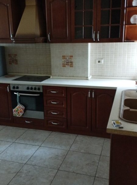 Tirane, jepet me qera 2+1 Kati 5, 83 m² 450 € (Alaman Dervishi)