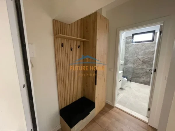 Tirane, jepet me qera apartament 1+1 Kati 2, 60 m² 450 € (Rruga Ali Demi)