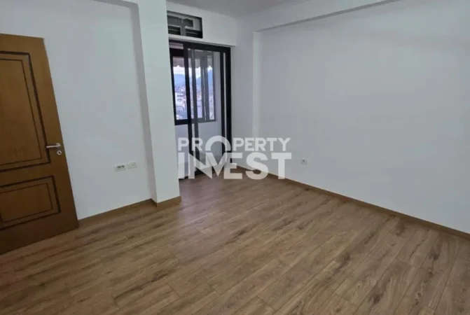 Tirane, shitet apartament 1+1+Aneks+Ballkon Kati 5, 55 m² 90.000 € (rruga e dibres)