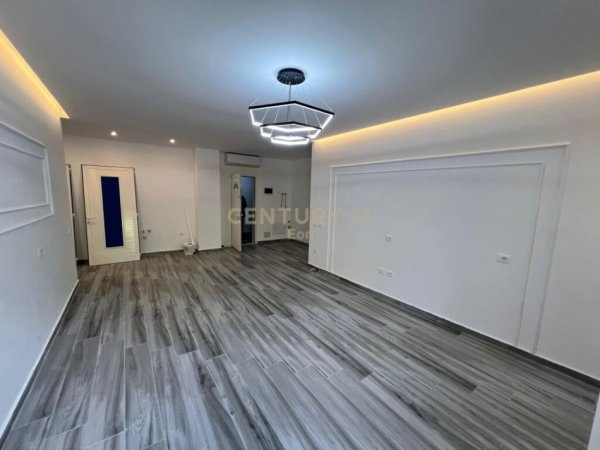 Durres, shitet apartament 2+1 Kati 7, 95 m² 140.000 € 