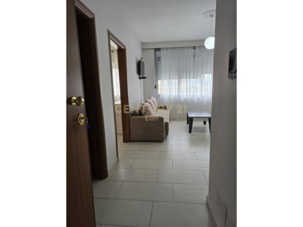 Durres, jepet me qera apartament 1+1 Kati 4, 60 m² 250 € 