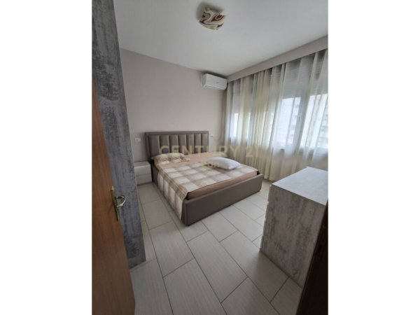 Durres, jepet me qera apartament 1+1 Kati 4, 60 m² 250 € 