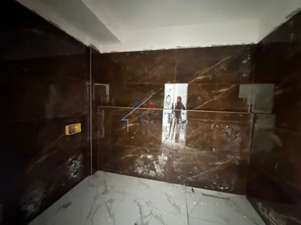 Tirane, shitet apartament 2+1+Ballkon Kati 5, 73 m² 108.750 € (Dritan Hoxha)