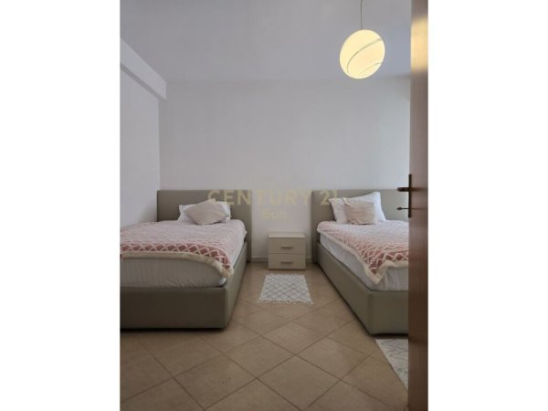 Durres, shitet apartament 2+1+Ballkon Kati 8, 106 m² 142.000 € 