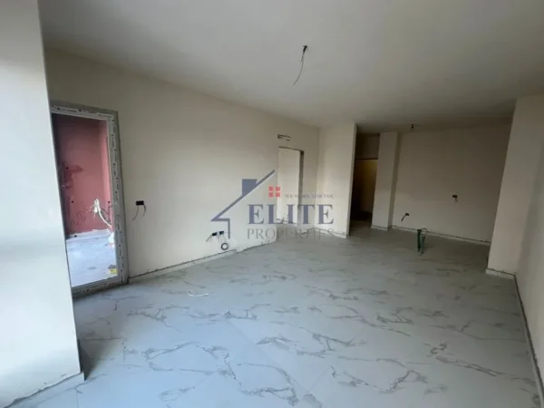 Tirane, shitet apartament 1+1+Ballkon Kati 5, 73 m² 109.950 € (Dritan Hoxha)