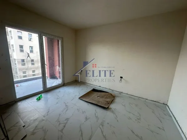 Tirane, shitet apartament 1+1+Ballkon Kati 5, 73 m² 109.950 € (Dritan Hoxha)