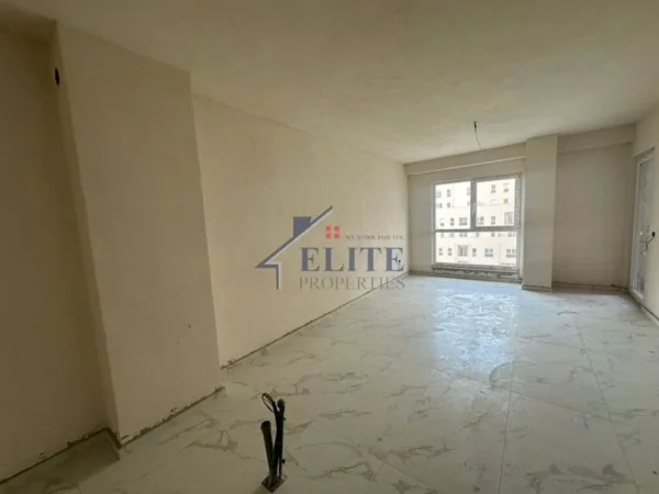 Tirane, shitet apartament 1+1+Ballkon Kati 5, 73 m² 109.950 € (Dritan Hoxha)
