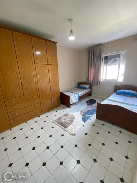 Tirane, jepet me qera apartament 2+1+Ballkon Kati 5, 100 m² 550 € (AMBASADA AMERIKANE)