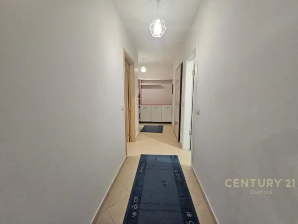Tirane, jepet me qera apartament 2+1+Aneks+Ballkon Kati 4, 105 m² 600 € (LIQENI THATE)
