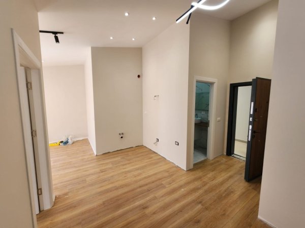 Durres, shitet apartament 1+1+Ballkon Kati 8, 68 m² 90.000 € (Hotel Adriatik, Durres)