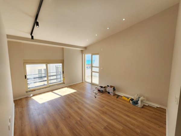 Durres, shitet apartament 1+1+Ballkon Kati 8, 68 m² 90.000 € (Hotel Adriatik, Durres)