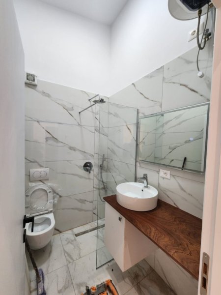 Durres, shitet apartament 1+1+Ballkon Kati 8, 68 m² 90.000 € (Hotel Adriatik, Durres)