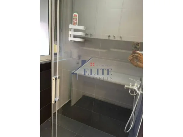 Tirane, jepet me qera apartament 1+1 Kati 1, 50 m² 490 € (Stadiumi Dinamo)
